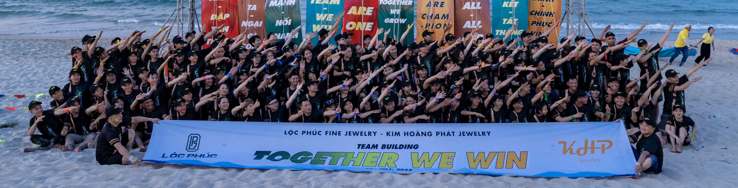 CÔNG TY CỔ PHẦN VÀNG BẠC ĐÁ QUÝ LỘC PHÚC