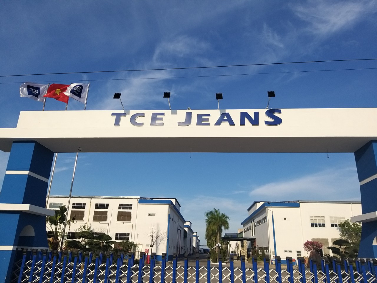 Công Ty TNHH Một Thành Viên TCE JEANS